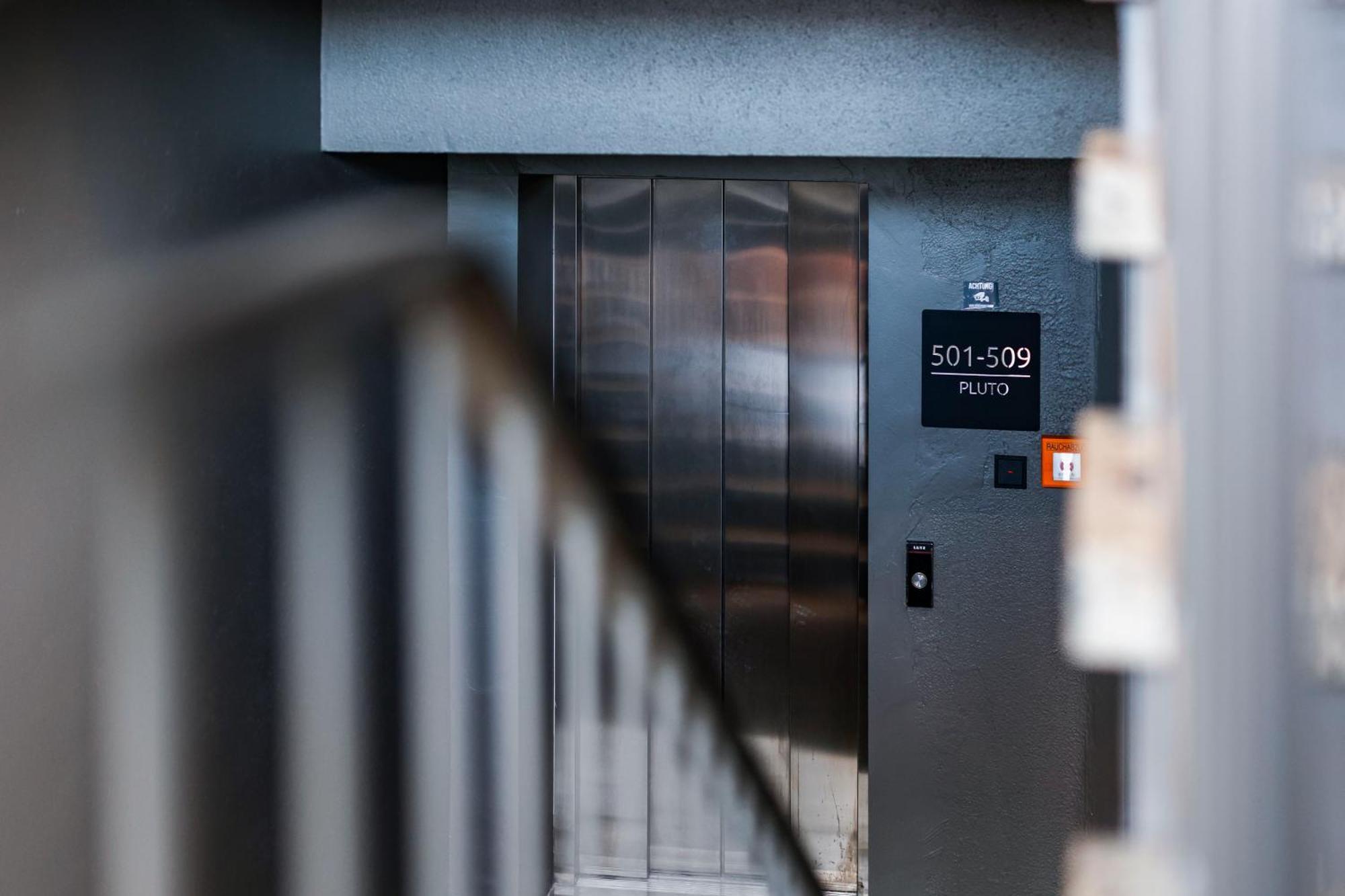 Sleephotels Cosmos Hamburg Zewnętrze zdjęcie
